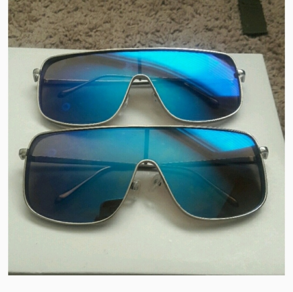 Fashions  goggles